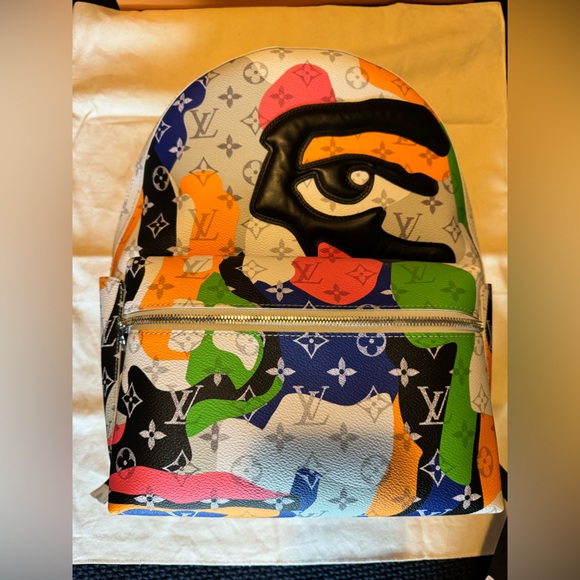 AUTHENTIC - LOUIS VUITTON - Discovery Backpack Monogram Portrait - Picture 13 of 14